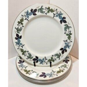 Vtg Royal Doulton Burgundy Dinner Plates Set Of 4 Green Blue with Platinum Trim